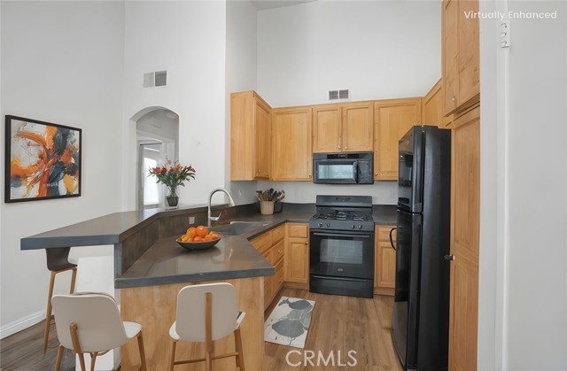 Detail Gallery Image 9 of 19 For 19431 Rue De Valore 5c,  Lake Forest,  CA 92610 - 2 Beds | 2 Baths