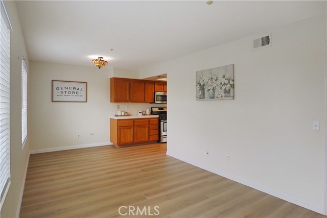 Photo #10: TR24223405 Listing 