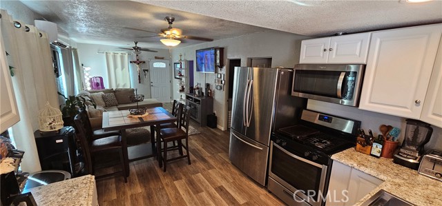 Detail Gallery Image 1 of 20 For 30754 Illinois St, Lake Elsinore,  CA 92530 - 2 Beds | 1 Baths