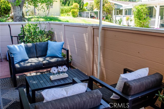 19152 Avenue Of The Oaks, Newhall CA: https://media.crmls.org/medias/81e65579-01e9-4c62-a8fb-0b5eeb8ff4df.jpg