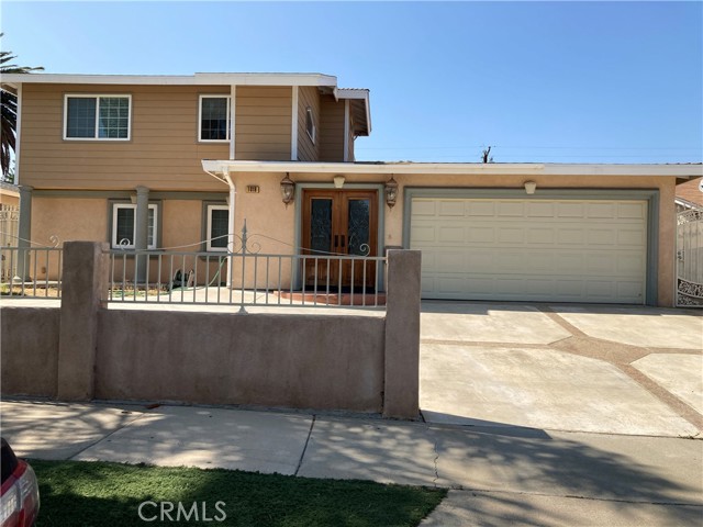 1018 Aquamarine Ln, Corona, CA 92882