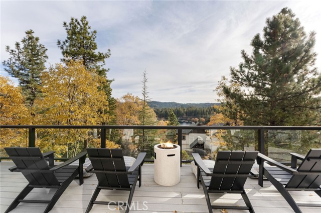 Detail Gallery Image 10 of 43 For 27792 West Shore Rd, Lake Arrowhead,  CA 92352 - 3 Beds | 2 Baths