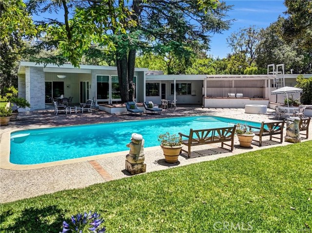 Detail Gallery Image 41 of 43 For 935 Hillcrest, Pasadena,  CA 91106 - 6 Beds | 7/1 Baths