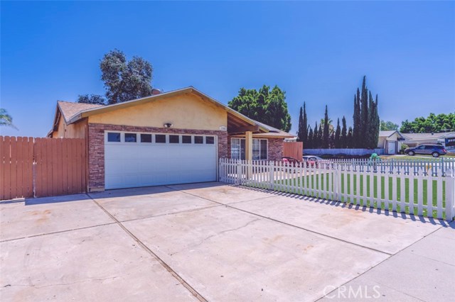 1365 Elm St, Corona, CA 92879