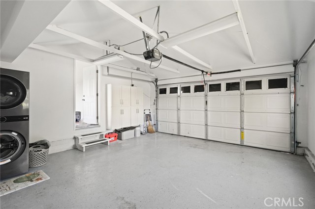 8745 Valjean Avenue, North Hills CA: https://media.crmls.org/medias/81e95ad1-277f-48a9-a902-4cd1a99a0055.jpg