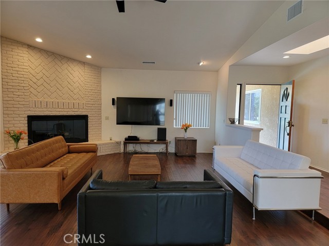 Detail Gallery Image 7 of 34 For 14302 Descanso Dr, Perris,  CA 92570 - 3 Beds | 2 Baths