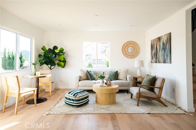 2681 Roseview Avenue, Los Angeles CA: https://media.crmls.org/medias/81eaaad8-a91c-4146-a81e-b82408eeaf08.jpg