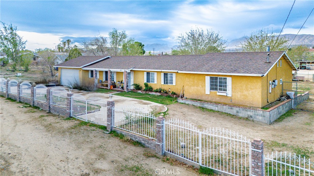 8806 E Avenue T14
