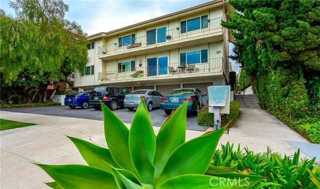 2316 Palos Verdes Drive W