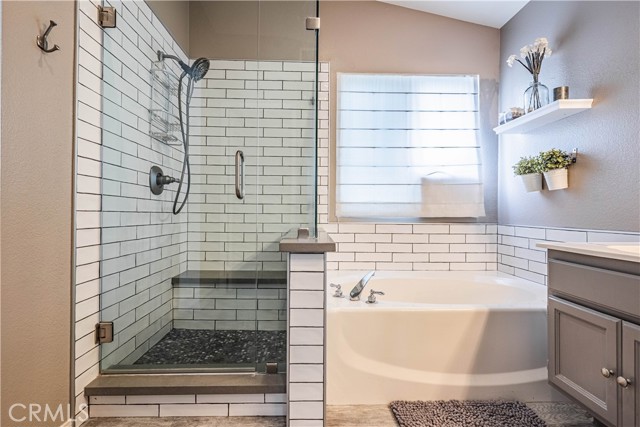 Detail Gallery Image 34 of 59 For 29385 N Lake Dr, Lake Elsinore,  CA 92530 - 3 Beds | 2/1 Baths