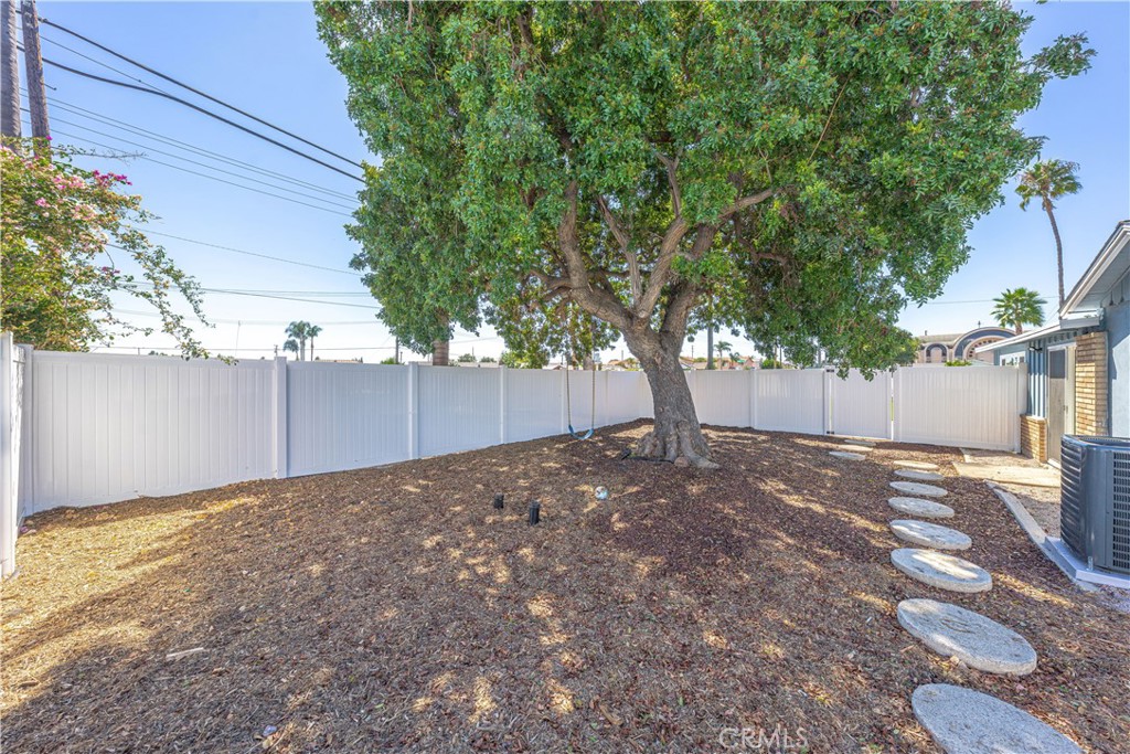 MLS #OC26142207 image #34