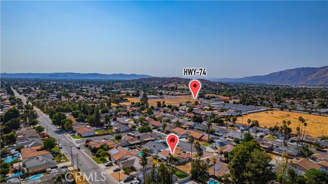 42397 Santiago Drive, Hemet CA: https://media.crmls.org/medias/81ec91fe-f449-4d43-ae9f-0f510ea9781c.jpg