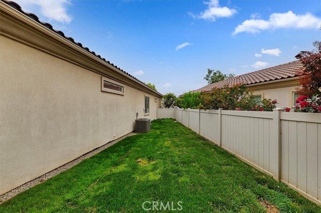 Detail Gallery Image 33 of 46 For 1592 Castle Pines Ln, Beaumont,  CA 92223 - 2 Beds | 2/1 Baths