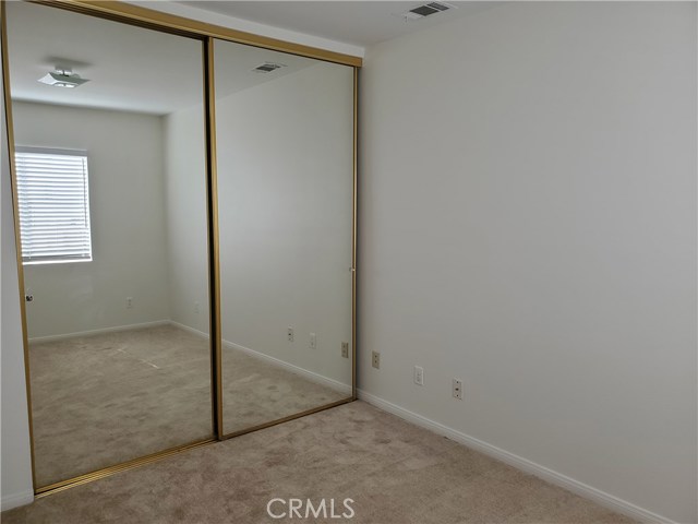 17961 Lull Street, Reseda CA: https://media.crmls.org/medias/81ef7f2c-1ee3-43a8-adf6-8d0c40e22e65.jpg