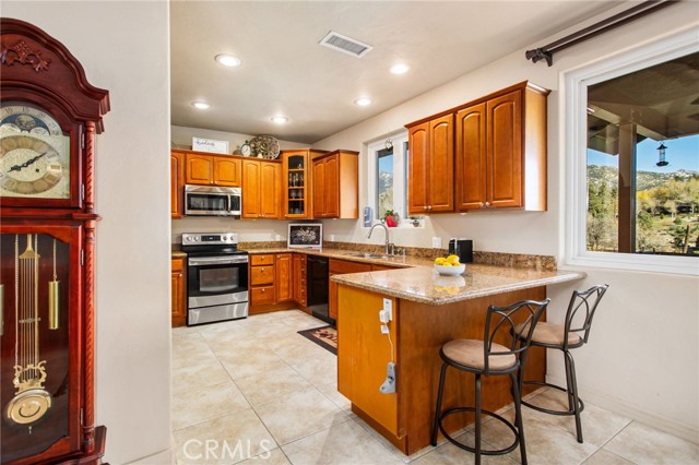 Detail Gallery Image 10 of 40 For 28591 Mccall Park, Mountain Center,  CA 92561 - 3 Beds | 2/1 Baths