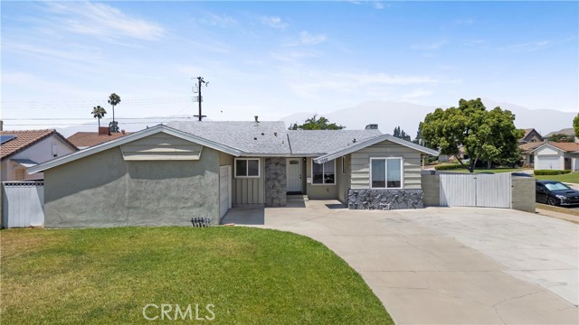 1322 W 6th Street, Ontario CA: https://media.crmls.org/medias/81efff43-c8d4-468f-b2c7-a285e226d8f7.jpg