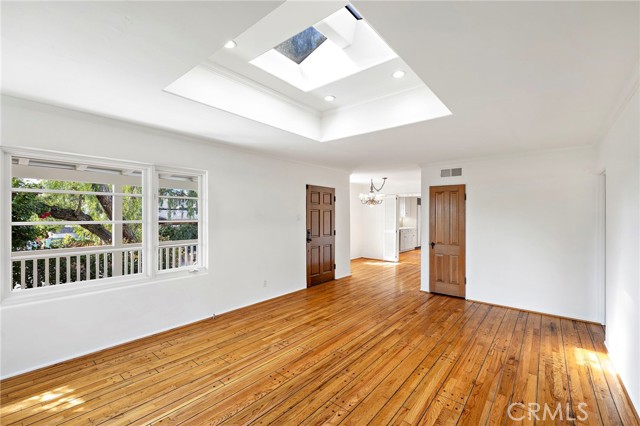 Detail Gallery Image 7 of 28 For 508 Seaview, Laguna Beach,  CA 92651 - 4 Beds | 3 Baths