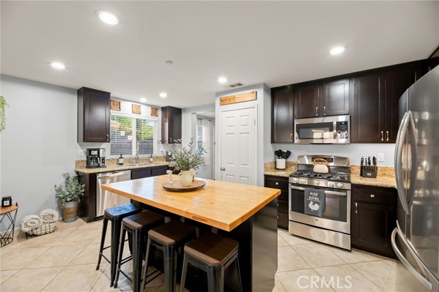 Detail Gallery Image 8 of 37 For 34212 Kalanchoe Rd, Lake Elsinore,  CA 92532 - 3 Beds | 2 Baths