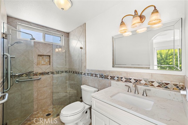 Detail Gallery Image 14 of 19 For 23866 via Calzada, Mission Viejo,  CA 92691 - 3 Beds | 2 Baths
