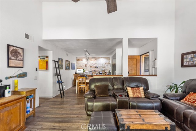 Detail Gallery Image 11 of 26 For 16512 Blackbeard Ln #200,  Huntington Beach,  CA 92649 - 3 Beds | 2 Baths