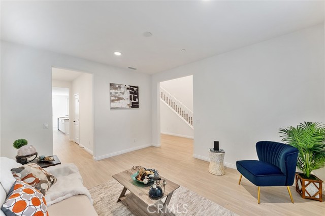 3131 E Rutherford Dr, Ontario CA: https://media.crmls.org/medias/81f2b664-e166-4733-8fd4-5241c6871b4a.jpg