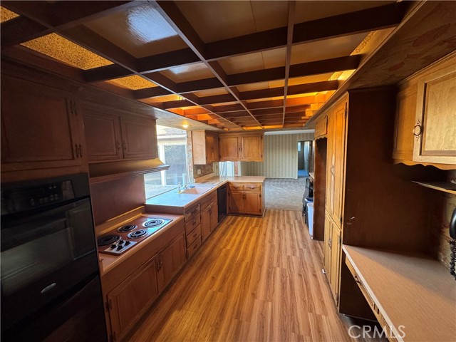 12672 Foster Road, Los Alamitos CA: https://media.crmls.org/medias/81f31399-1a1f-447c-9296-cde7b64c64ad.jpg