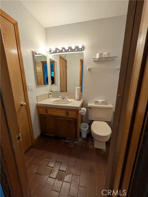 31487 Old City Creek, Running Springs, CA 92382