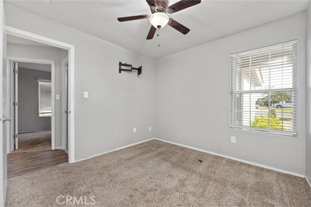 719 Baldwin Farms Drive, Bakersfield CA: https://media.crmls.org/medias/81f46b10-9f35-40e0-ab5d-b8f28be5388e.jpg