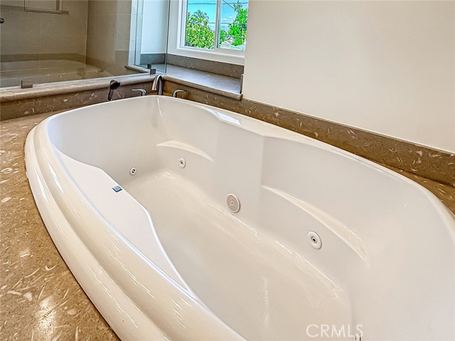 Detail Gallery Image 40 of 58 For 5960 Balcom, Encino,  CA 91316 - 4 Beds | 4 Baths