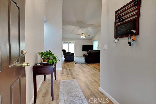 Detail Gallery Image 8 of 75 For 1947 Shadow Park Dr., Turlock,  CA 95380 - 3 Beds | 2 Baths