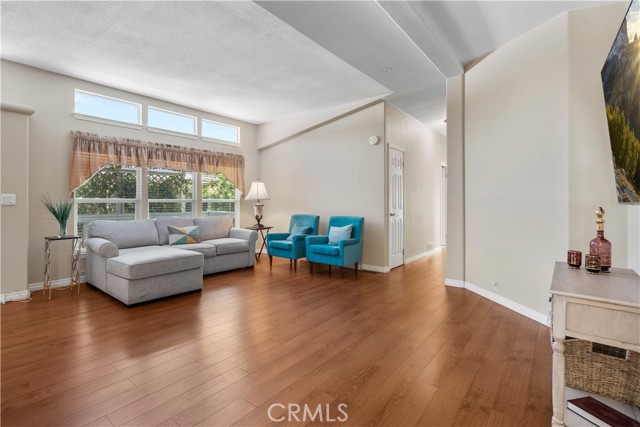 1245 W Cienega Avenue, San Dimas CA: https://media.crmls.org/medias/81f51834-3ffe-4d1c-a86a-8d6a7dc8bf84.jpg