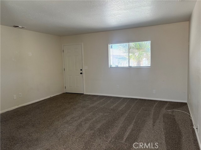 13508 Mohawk Road, Apple Valley CA: https://media.crmls.org/medias/81f5218a-1375-41f0-b0e3-8567dcee9ede.jpg