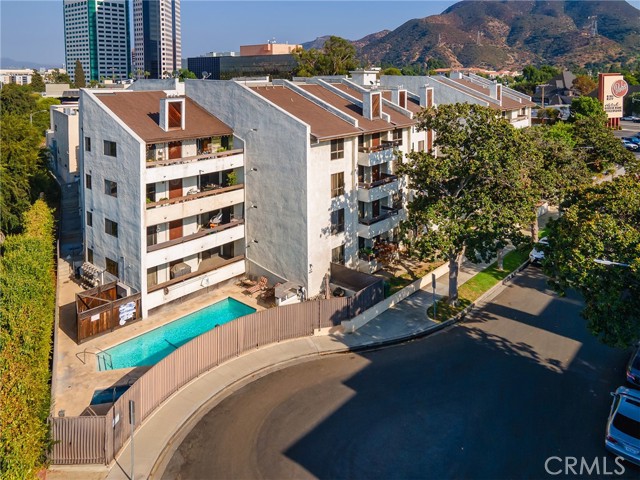 Detail Gallery Image 39 of 43 For 222 N Rose St #203,  Burbank,  CA 91505 - 1 Beds | 2 Baths