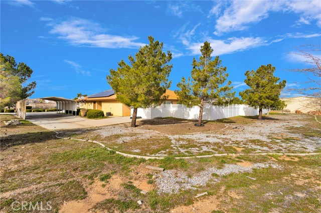 Detail Gallery Image 17 of 26 For 7845 Fuente Rd, Oak Hills,  CA 92344 - 4 Beds | 3 Baths