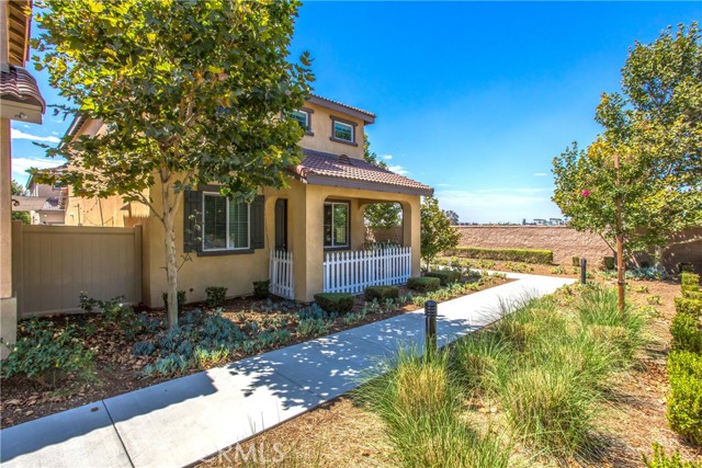 Detail Gallery Image 25 of 26 For 2002 Juniper Ln, Colton,  CA 92324 - 3 Beds | 2/1 Baths