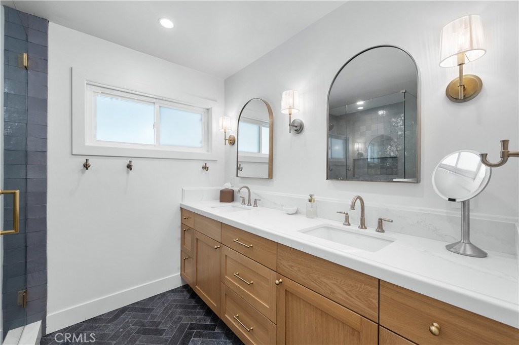 81f6aeea Fa1d 4326 Ac83 83a7edf6c122