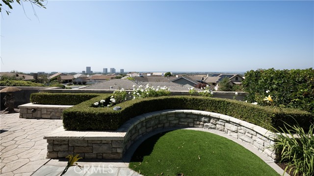 Detail Gallery Image 22 of 54 For 2001 Yacht Resolute, Newport Beach,  CA 92660 - 3 Beds | 2/1 Baths