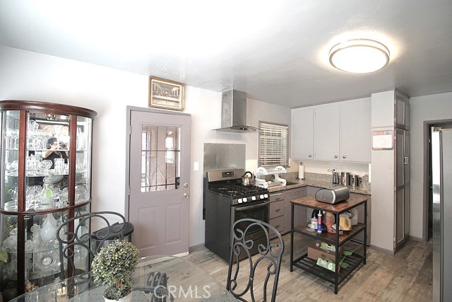 Detail Gallery Image 9 of 23 For 108 W Grandview Dr, Barstow,  CA 92311 - 2 Beds | 2 Baths