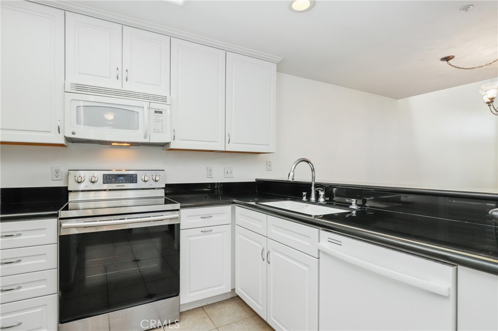 81f7e212 Bac6 4f2e B0dd 52c082adea1f