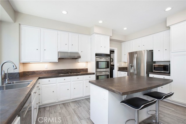 32052 WEEPING WILLOW Street, Rancho Santa Margarita CA: https://media.crmls.org/medias/81f7f215-3223-4368-a98d-bcaea68c2f65.jpg