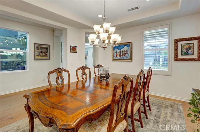 Detail Gallery Image 10 of 60 For 6845 Shadow Wood Dr, Moorpark,  CA 93021 - 5 Beds | 4/1 Baths