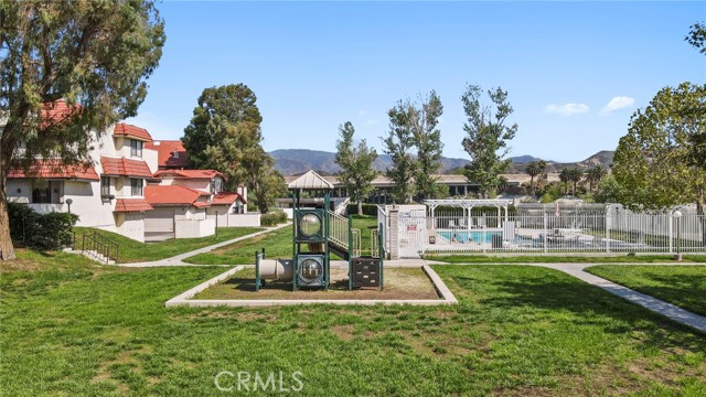 17910 River Circle, Canyon Country CA: https://media.crmls.org/medias/81f852e9-381e-45e3-a9b7-165fe087df39.jpg