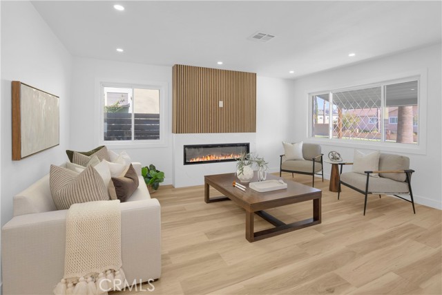 Detail Gallery Image 8 of 25 For 338 S James St, Orange,  CA 92869 - 3 Beds | 2 Baths