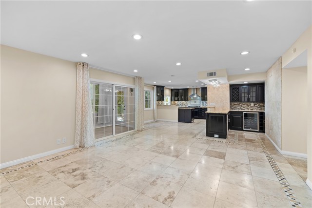 Detail Gallery Image 6 of 35 For 16513 Moorpark St, Encino,  CA 91436 - 5 Beds | 5/1 Baths