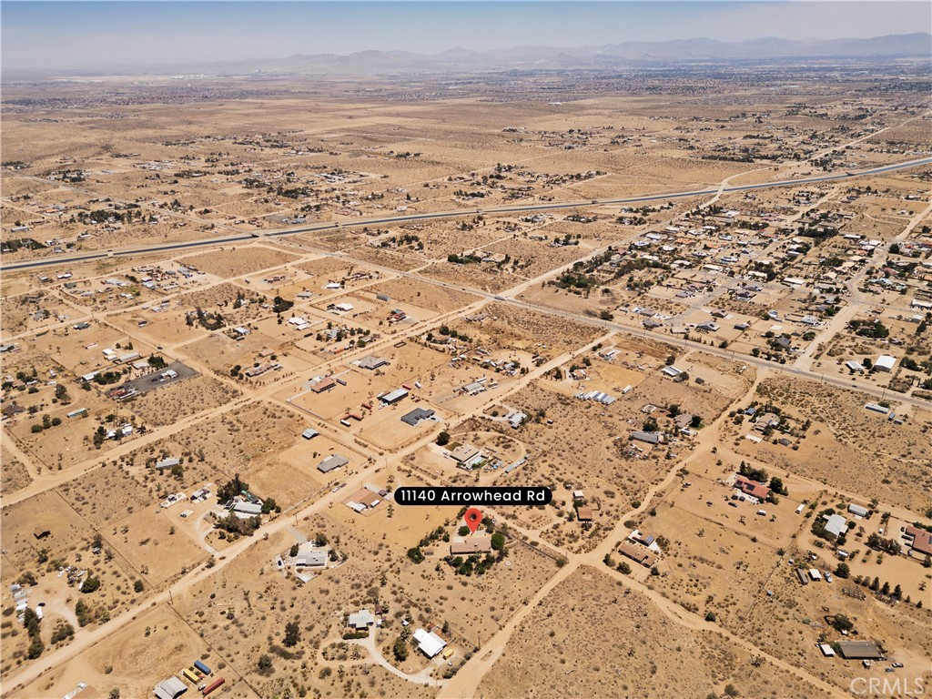 https://media.crmls.org/medias/81fb3d4a-be26-4133-a6b7-d0d9c88a7409.jpg?preset=X-Large