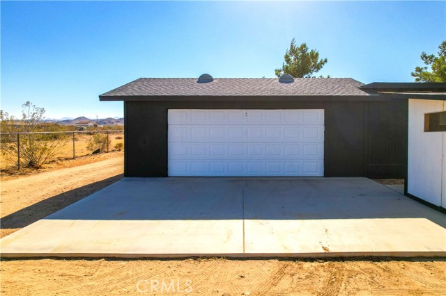 Detail Gallery Image 26 of 43 For 56909 Emerald Way, Landers,  CA 92285 - 3 Beds | 3 Baths