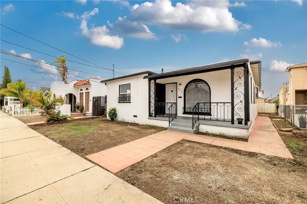 473 W 17th Street