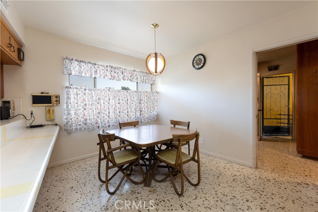 Detail Gallery Image 11 of 46 For 4955 Southridge Ave, View Park,  CA 90043 - 4 Beds | 4/1 Baths