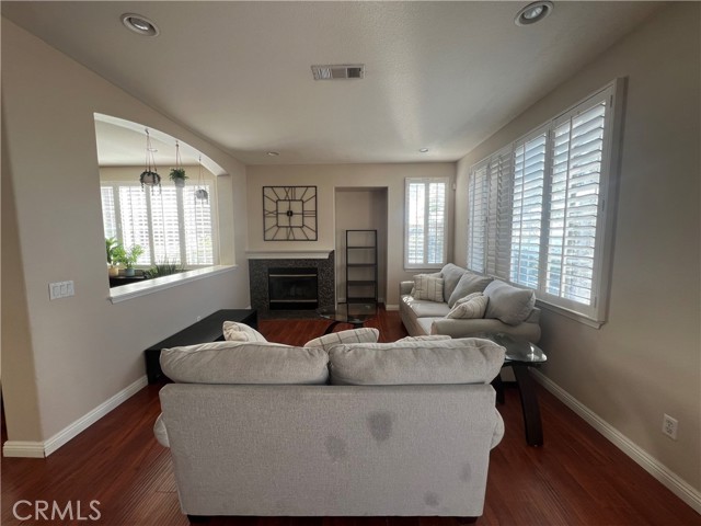 Detail Gallery Image 5 of 23 For 4255 via Arbolada, Los Angeles,  CA 90042 - 4 Beds | 3 Baths