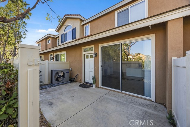 Detail Gallery Image 4 of 25 For 876 S Yellowstone Way, Anaheim Hills,  CA 92808 - 3 Beds | 2/1 Baths